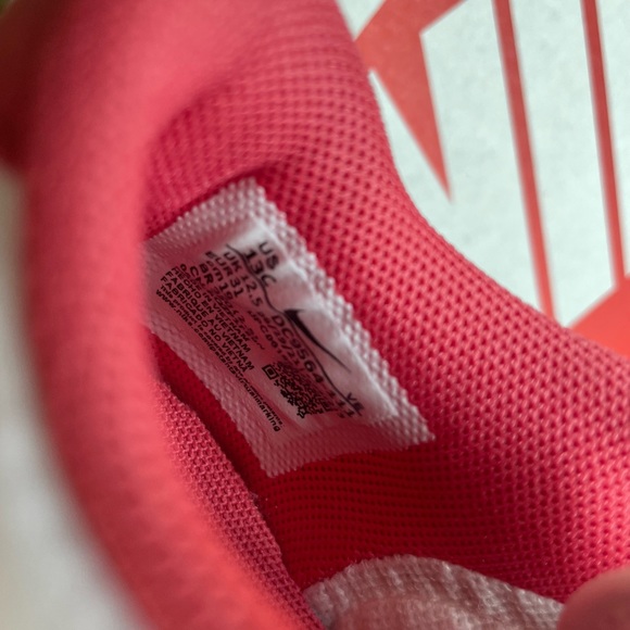 Nike Dunk ‘Archeo’ White Gypsy Rose (Preschool) - Picture 6 of 7